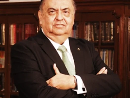 Carlos Nava Larreguível